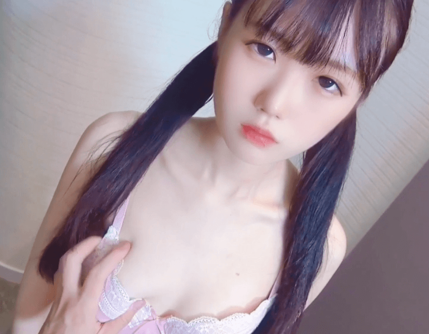 【原创】萝莉控福音18岁刚刚成年嫩的出水的极品小萝莉【1v/299MB】-集乐社