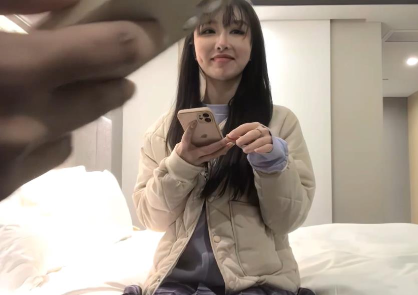 2月26号探花事件神仙颜值酒窝妹子甜如初恋【2v/1.8G】-集乐社