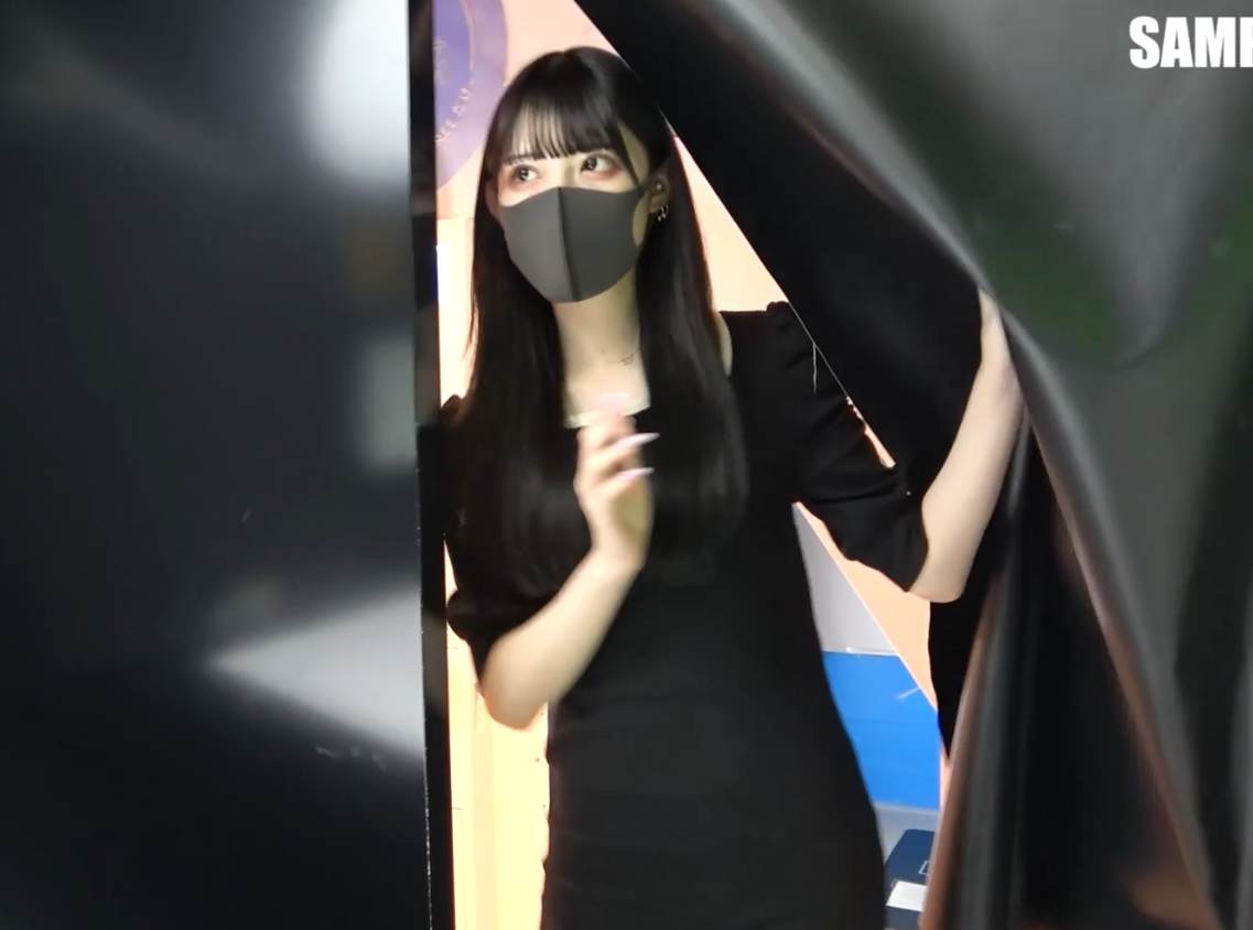 素人FC2 PPV 黑衣颜值妹子白虎鲍鱼【1V/4.55GB】-集乐社