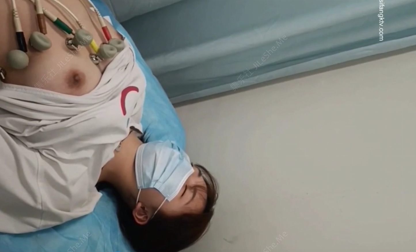 国内某体检中心心电图检查偷拍 各种美乳大学生少妇美乳映入眼帘+后续【85V/2.6GB】-集乐社