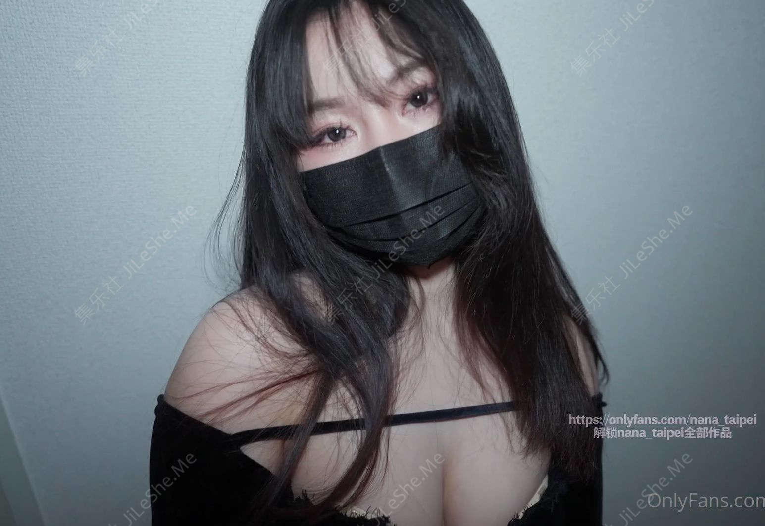 娜娜nana_taipei-无缝开档油亮灰丝-淫语羞辱寸止挑战-OF原版【1V/2.26GB】-集乐社