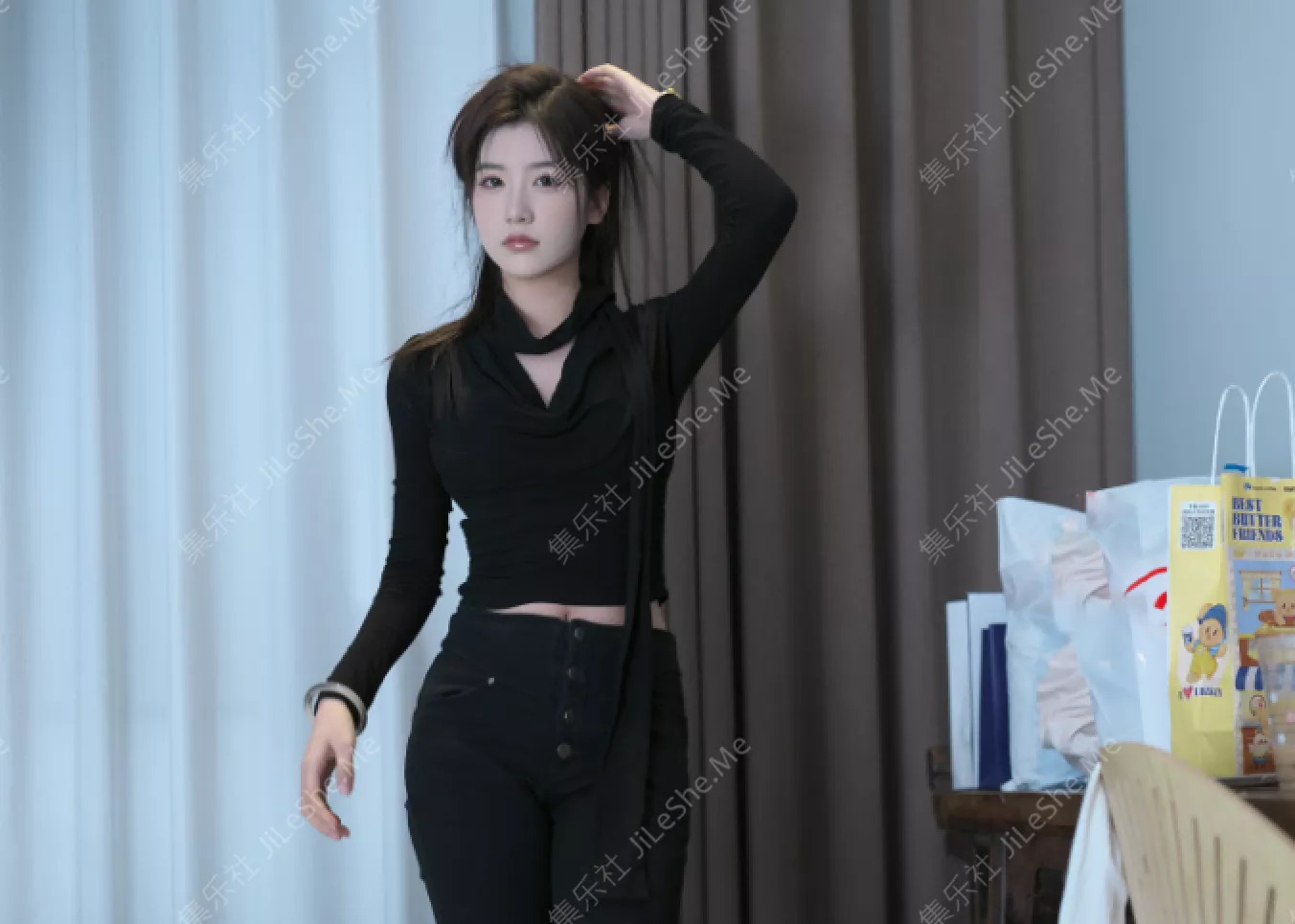 极品希威社妹妹未流出视图原版无水印【735P+6V/3.44GB】-集乐社