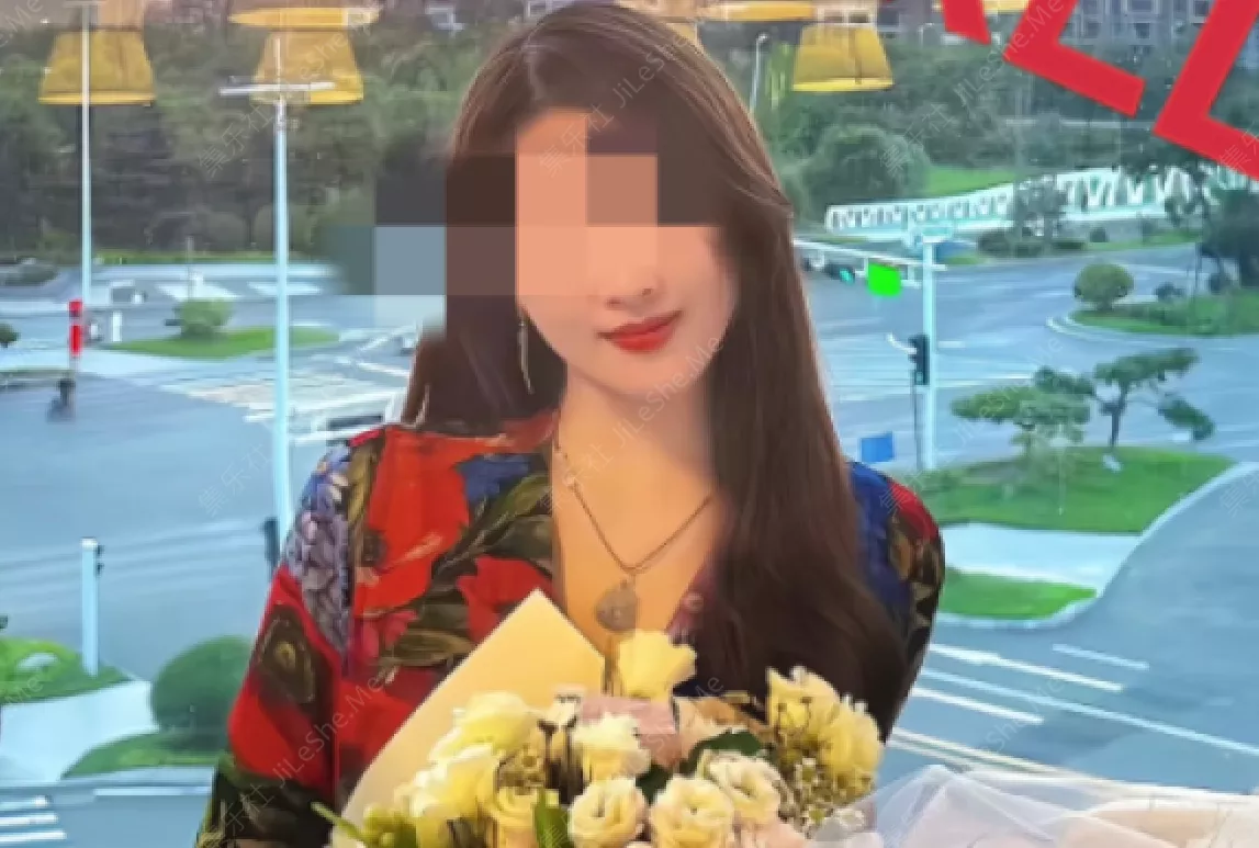 专约极品良家大神『LLLxxxLLL』学舞蹈的一个姐姐 姐姐男朋友不在家【700MB】-集乐社